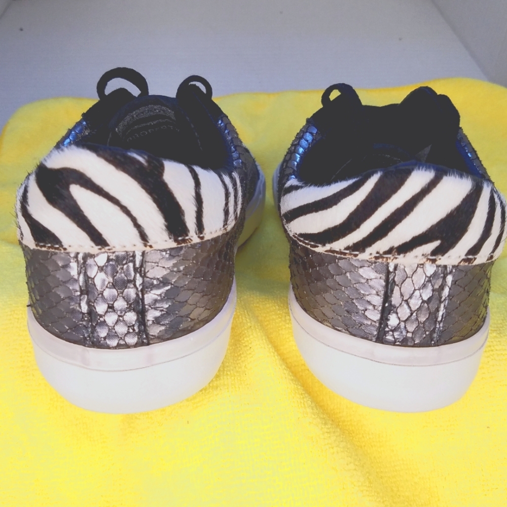 VINTAGE HAVENA SNEAKERS BLACK SUEDE LEATHER  WITH PEWTER AND ZEBRA TRIM SIZE (8)
